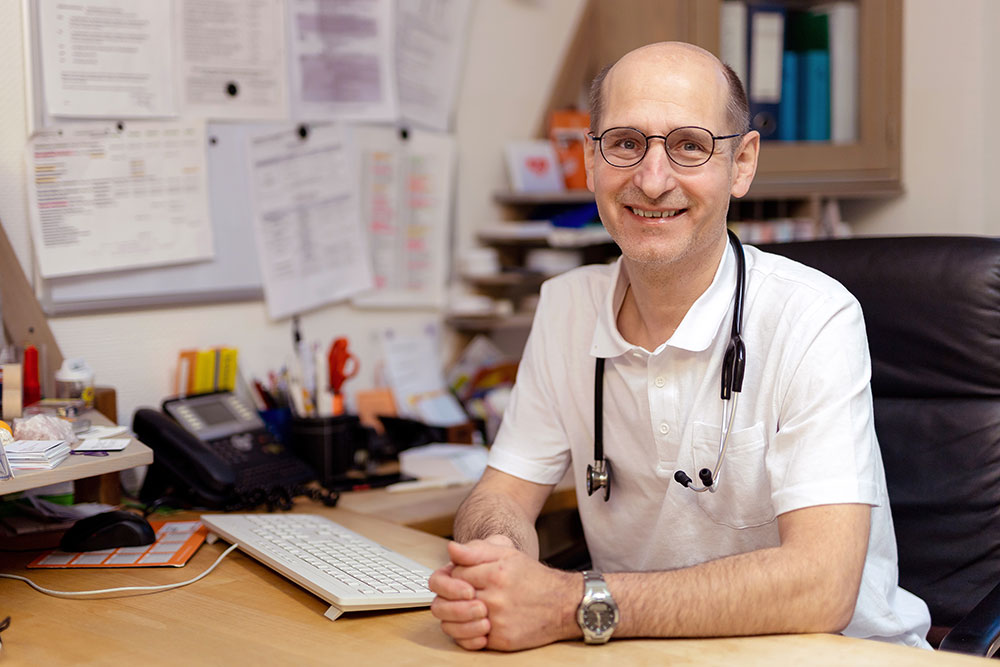 Dr. Alexander Pesendorfer
