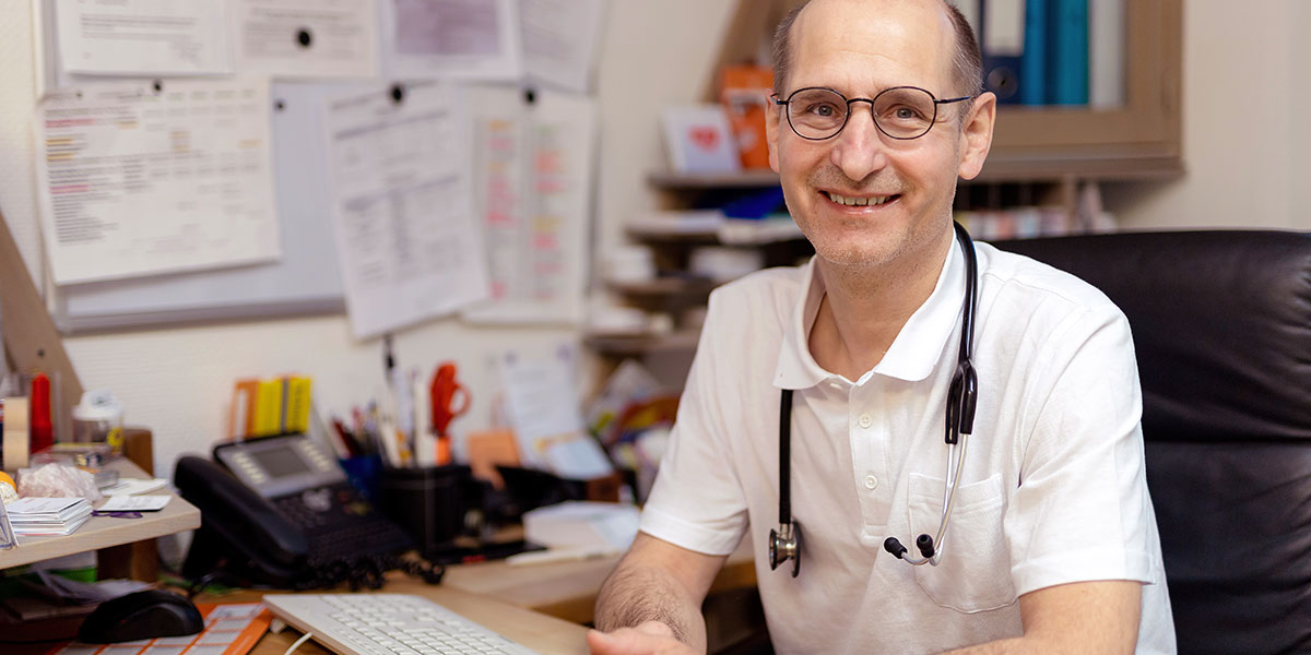 Dr. Alexander Pesendorfer